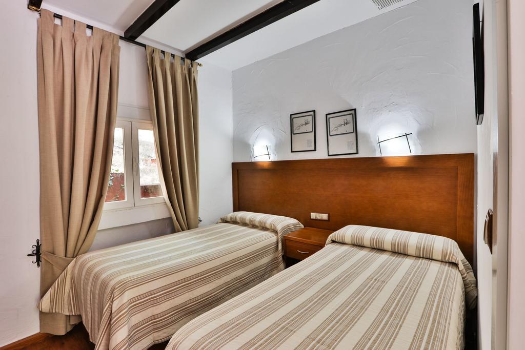 ארויו פריו Hotel Rural Noguera De La Sierpe מראה חיצוני תמונה